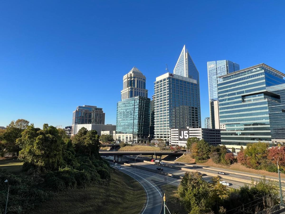 Spacious 2 Bed, 2 Bath Uptown Gem In The Heart Of The City-Parking-Wi-Fi-Balcony Cgv Charlotte Buitenkant foto