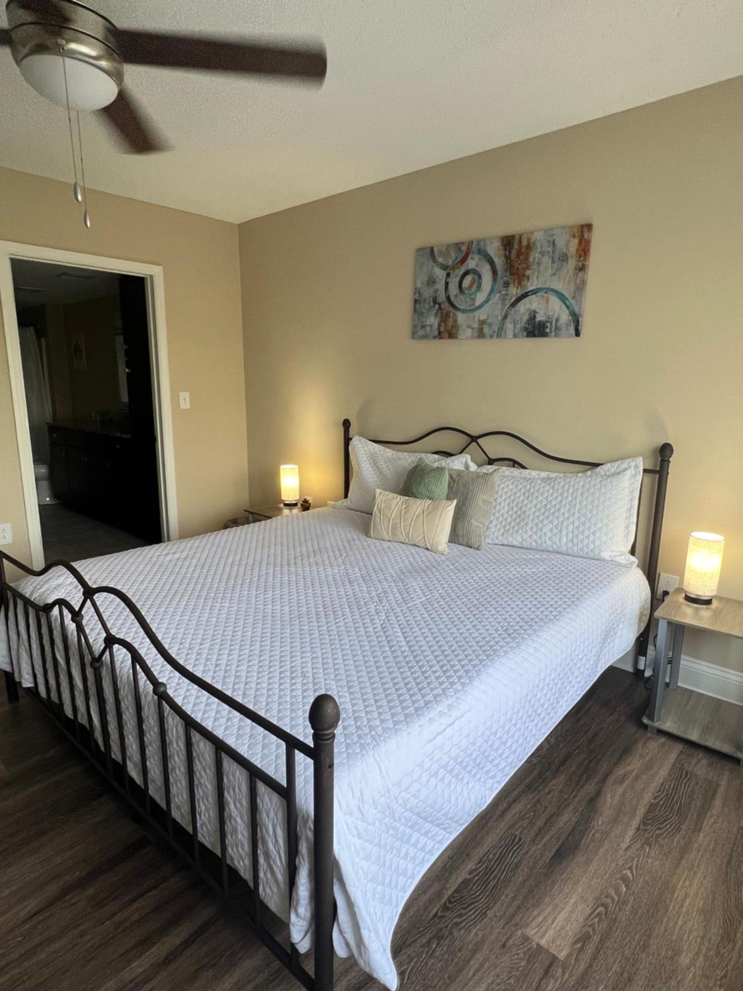 Spacious 2 Bed, 2 Bath Uptown Gem In The Heart Of The City-Parking-Wi-Fi-Balcony Cgv Charlotte Buitenkant foto