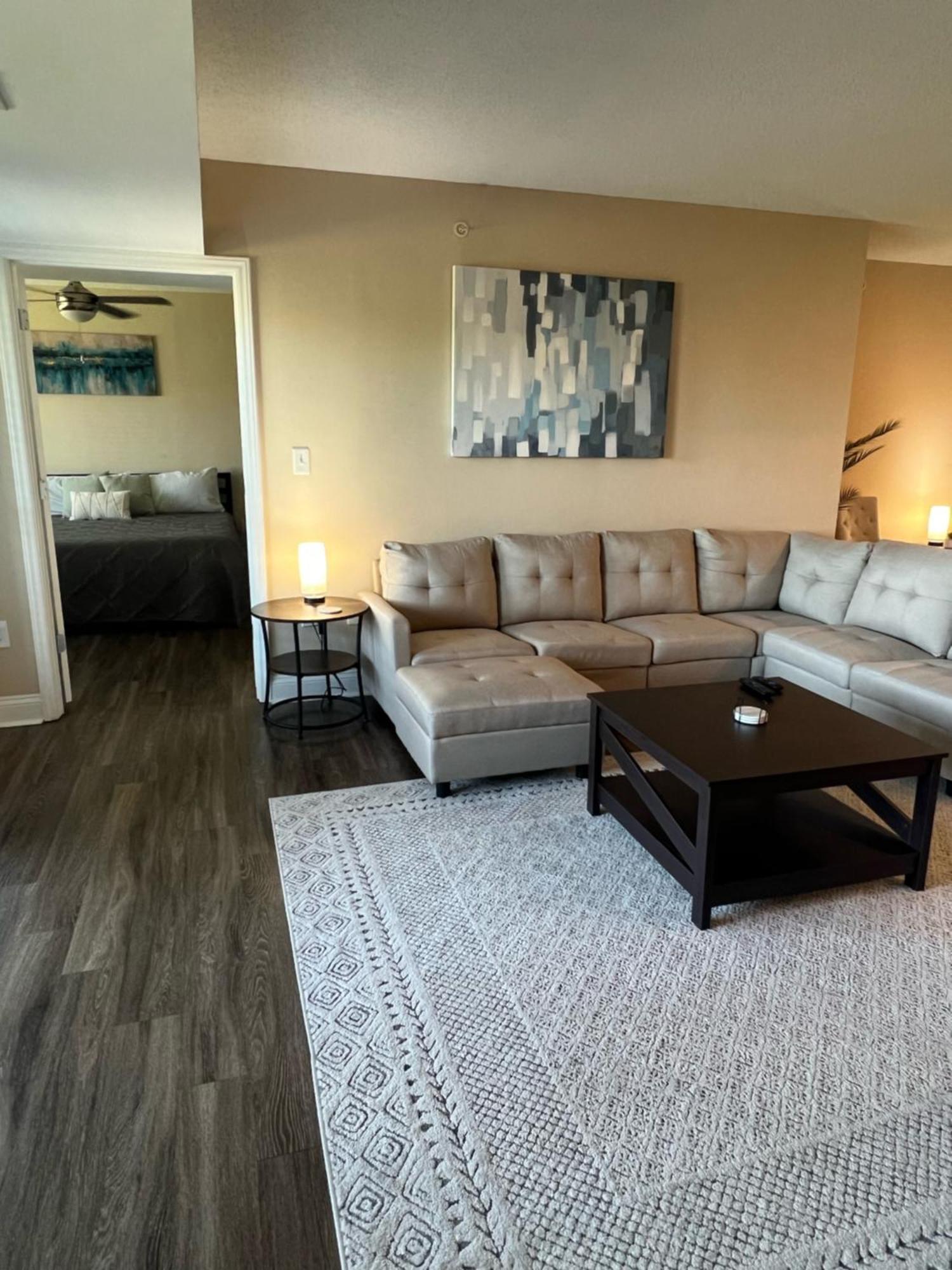 Spacious 2 Bed, 2 Bath Uptown Gem In The Heart Of The City-Parking-Wi-Fi-Balcony Cgv Charlotte Buitenkant foto
